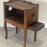 Side bedside table in natural wood with discreet side drawer
