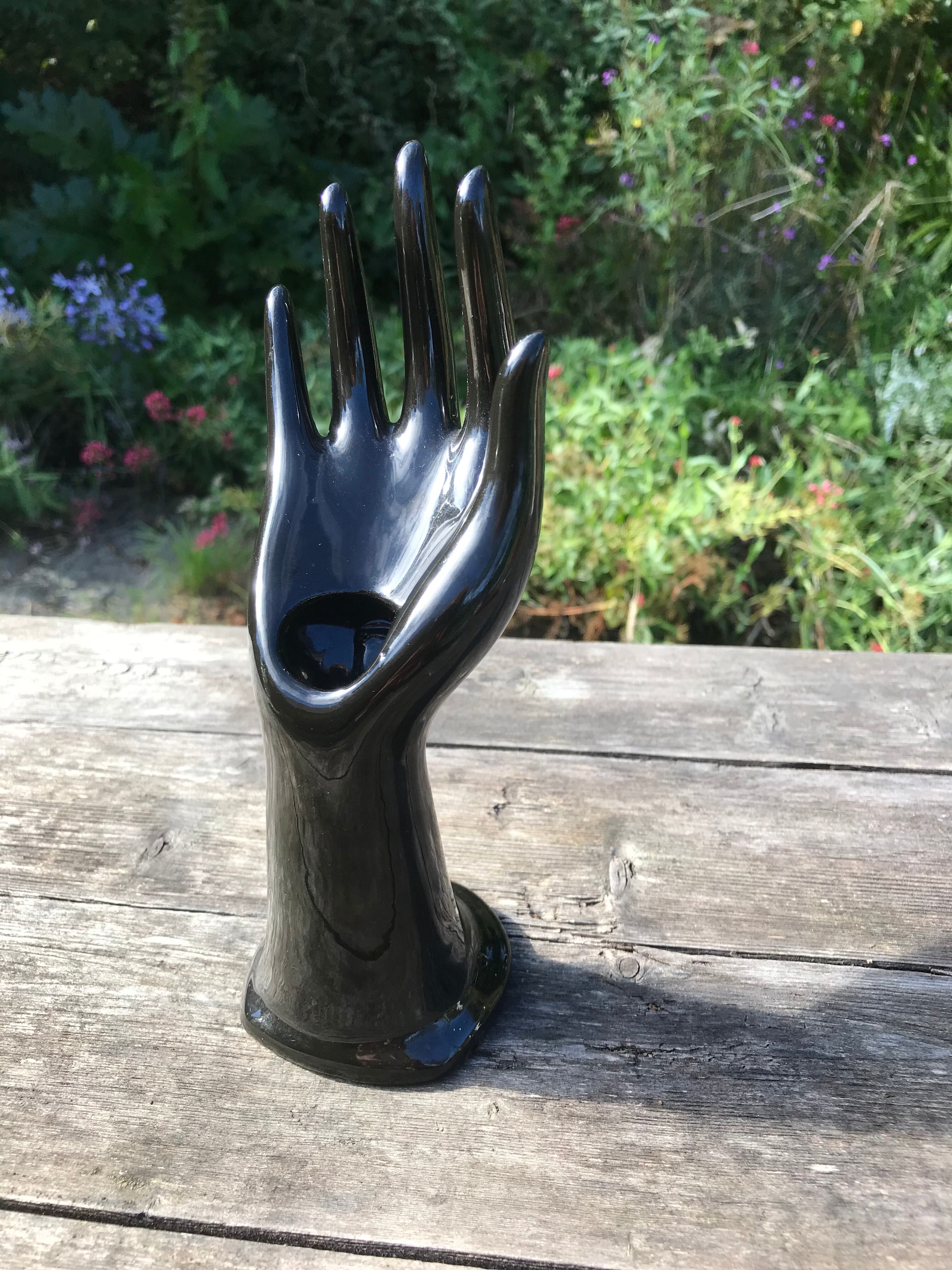 Hand baguier and soliflore in black porcelain