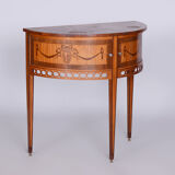 Table d’appoint Biedermeier restaurée, noyer, érable, marqueterie unique, France, années 1850