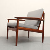 Fauteuil teck des années 1960 en gris, Arne Vodder