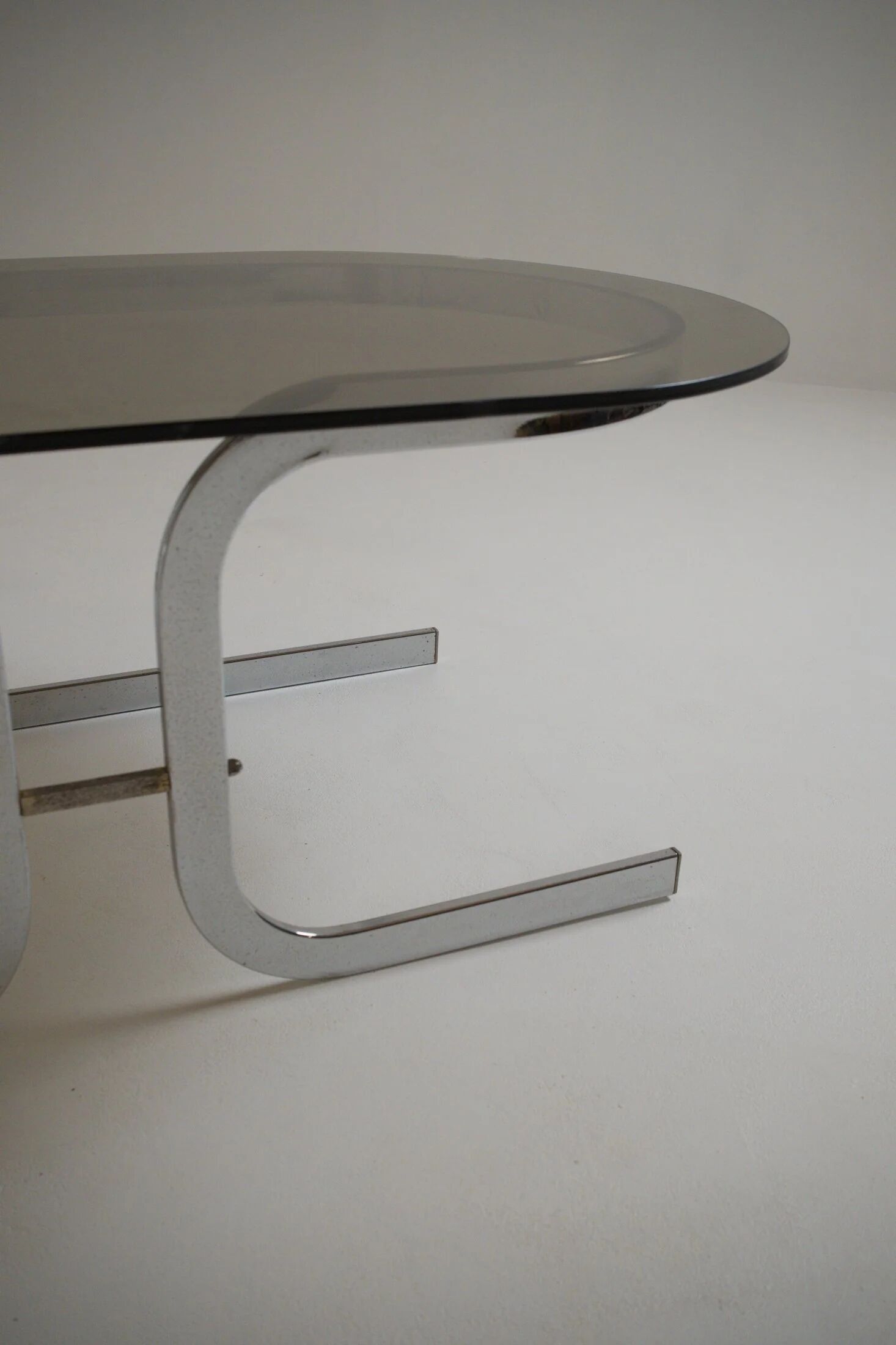 Table basse d'inspiration space age, années 1970