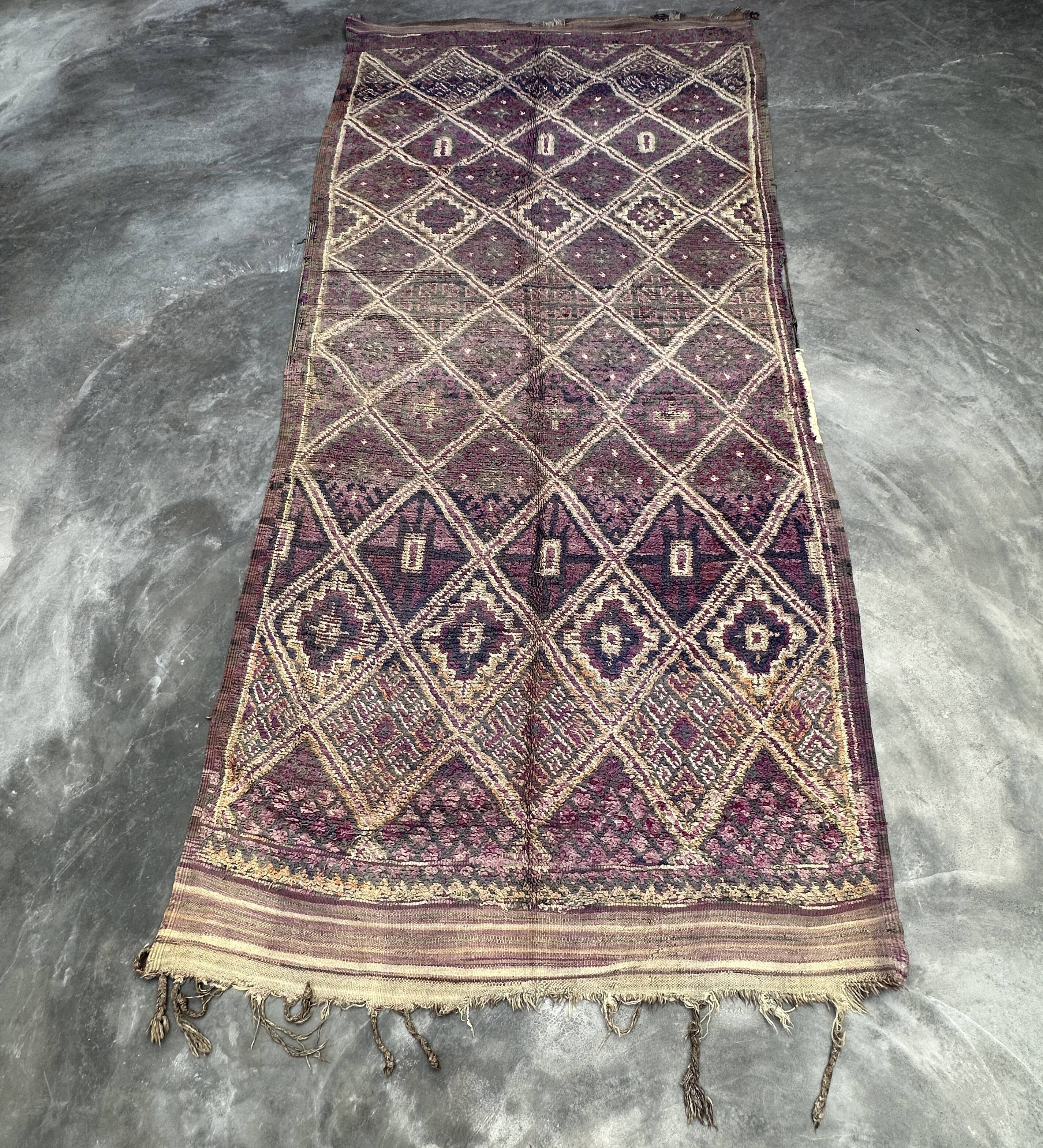 Moroccan carpet - 200 x 432 cm