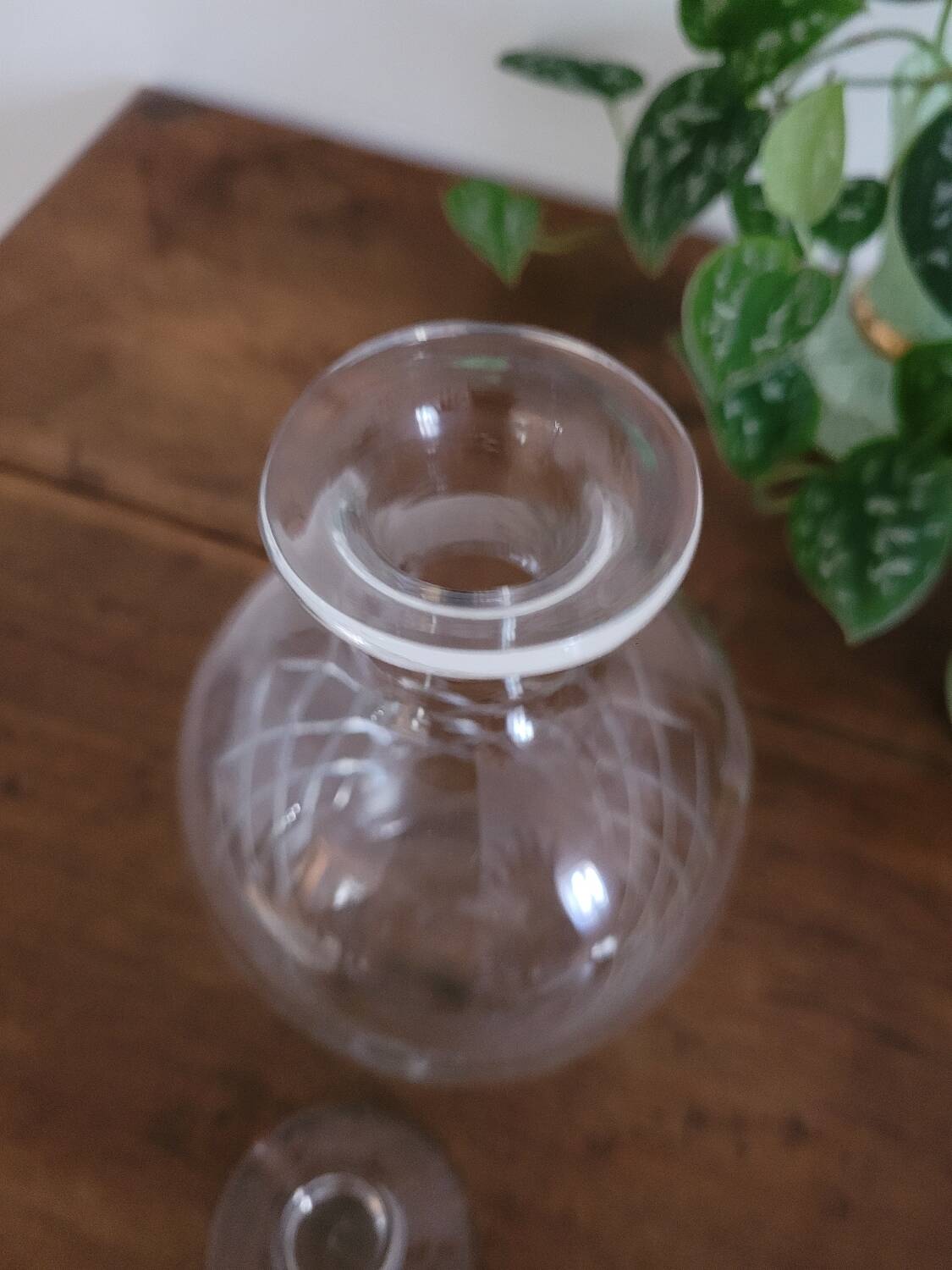 Carafe No. 2 in chiseled crystal