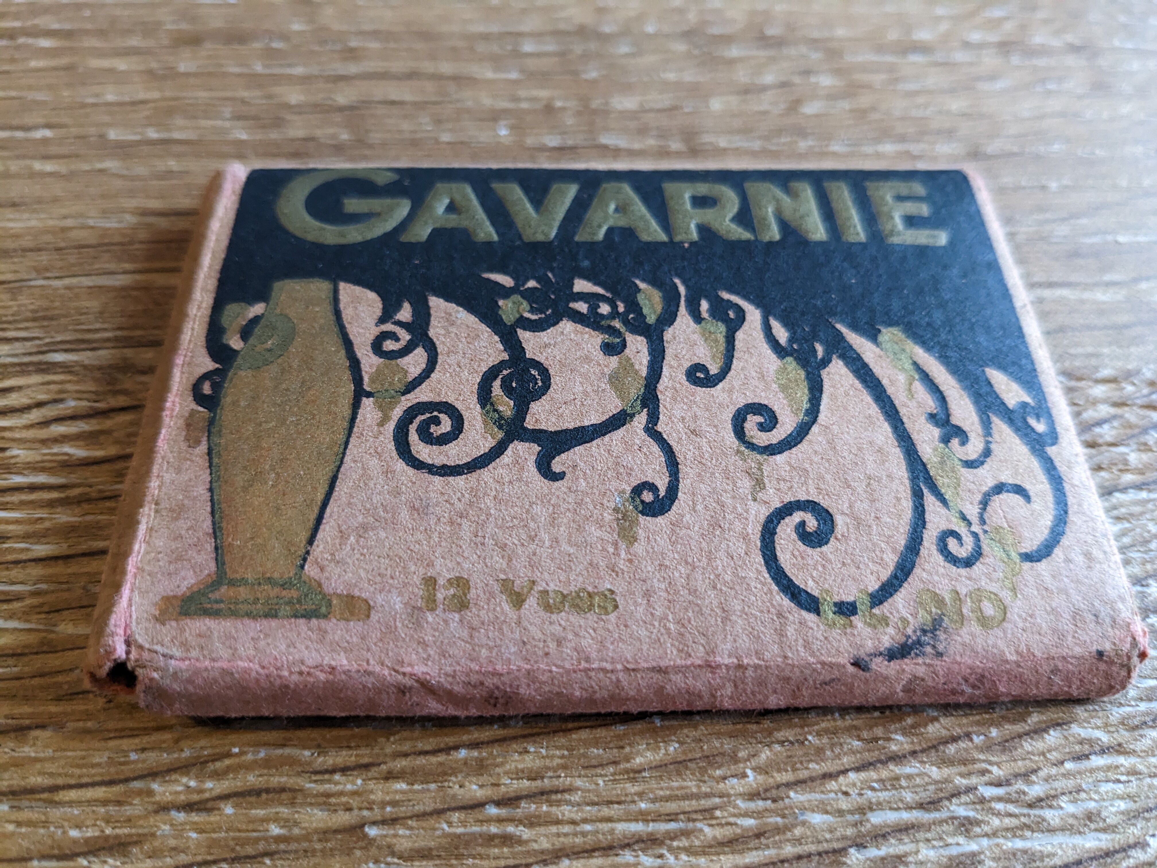 Old souvenir cover of 12 views of Gavarnie 20s