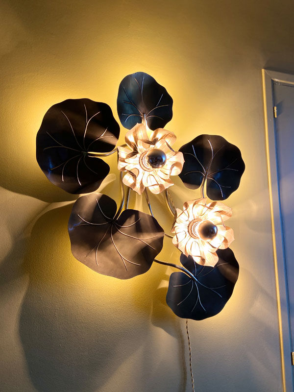 Large water lily wall lamp from the Florart house, 1960s-1970s