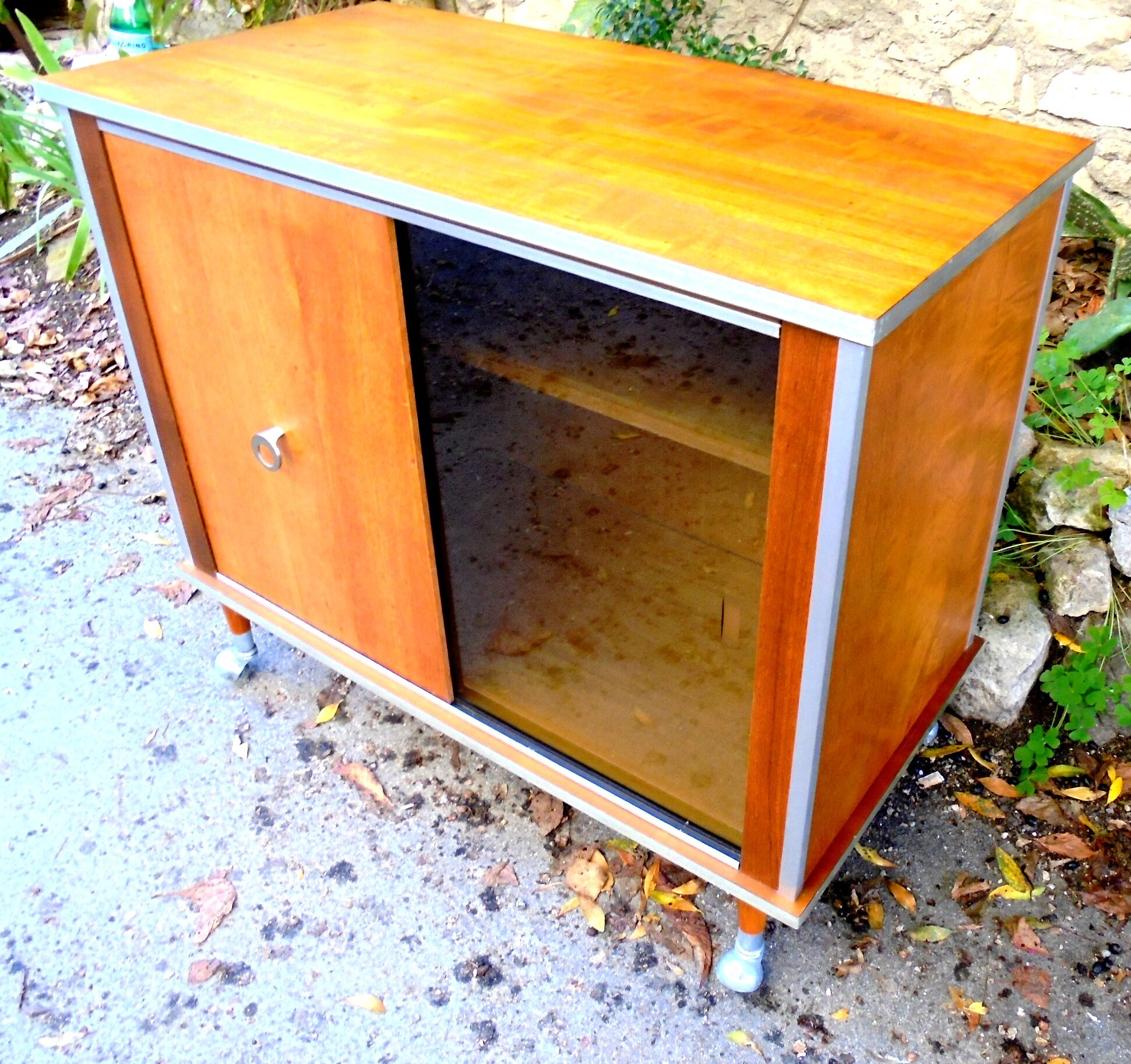 Vintage bar on wheels