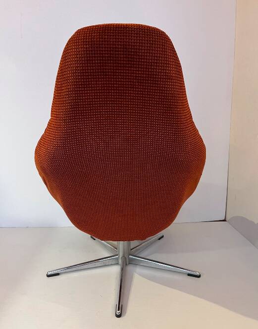 Vintage bucket chair in brick velvet