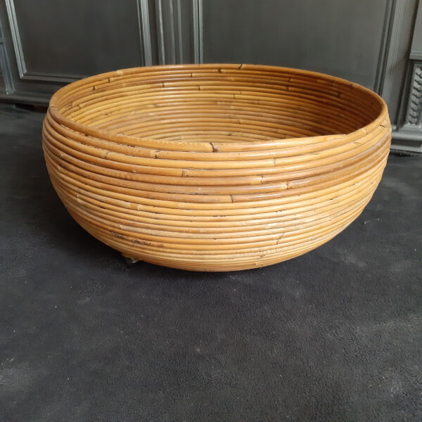 Hide pots or plant holders