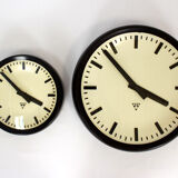 Bakelite railway clock from pragotron, 1950s