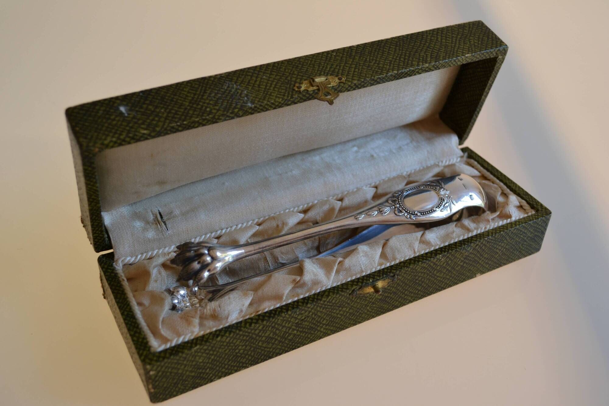 SFAM silver metal sugar tongs lion pasta model