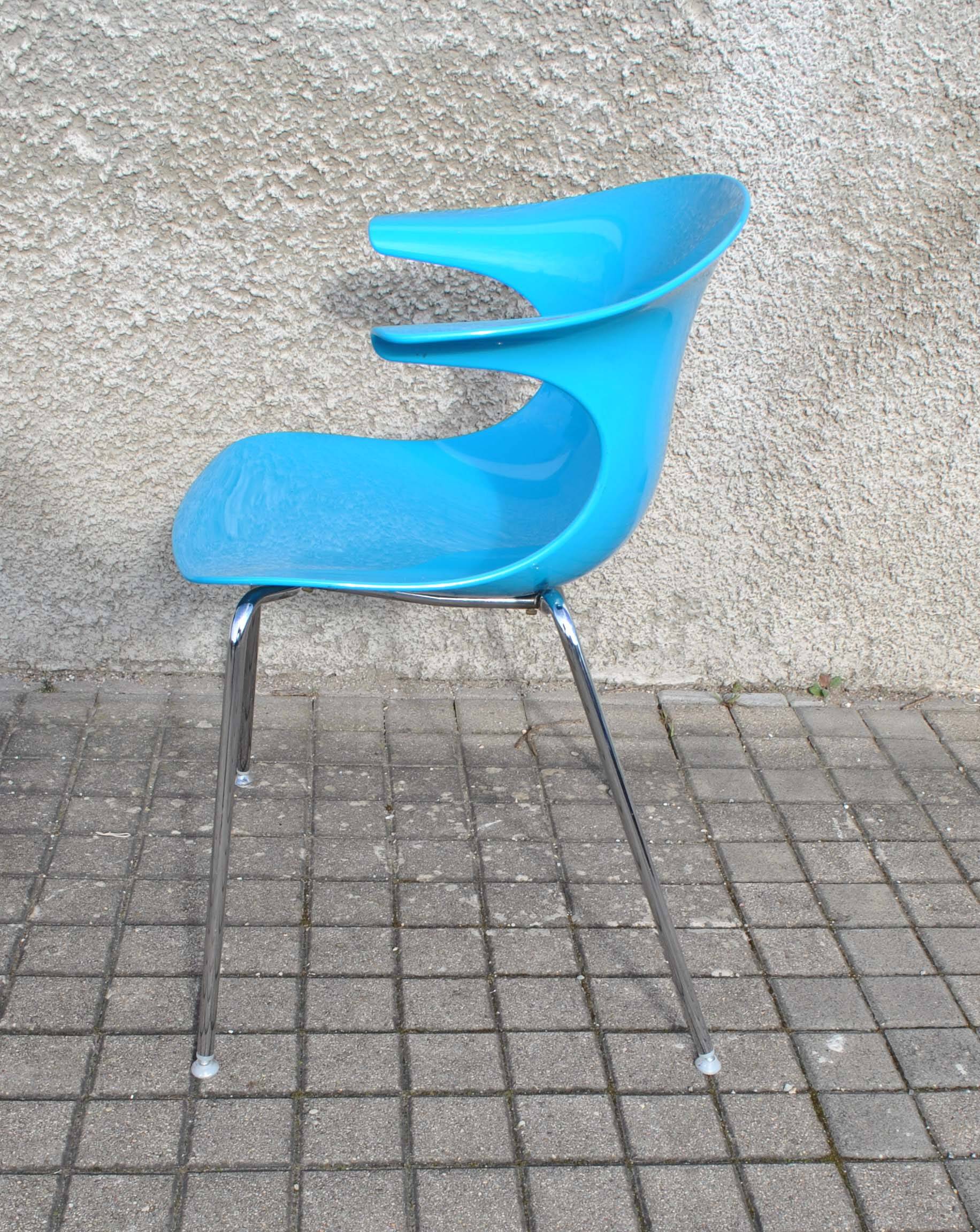 LOOP armchair - Scandinavian DESIGN chair by Claus Breinholt (Danish) Infiniti - blue polypropylene