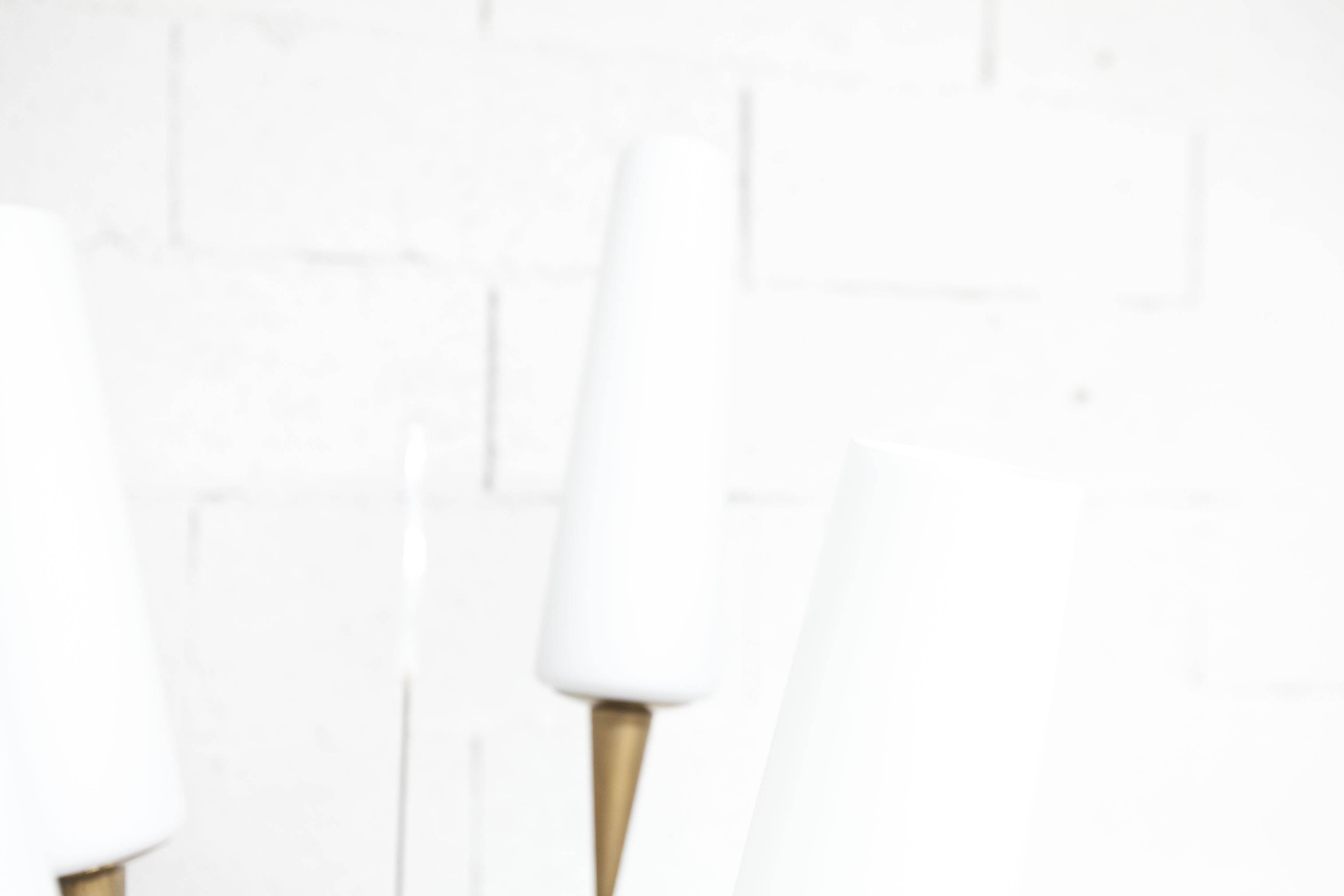 Floor lamp by René Mathieu for Maison Lunel 1950, brass and opaline.