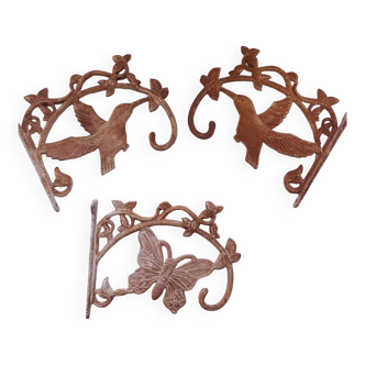 Set of 3 pretty cast iron hooks
