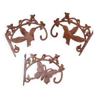 Set of 3 pretty cast iron coat hooks