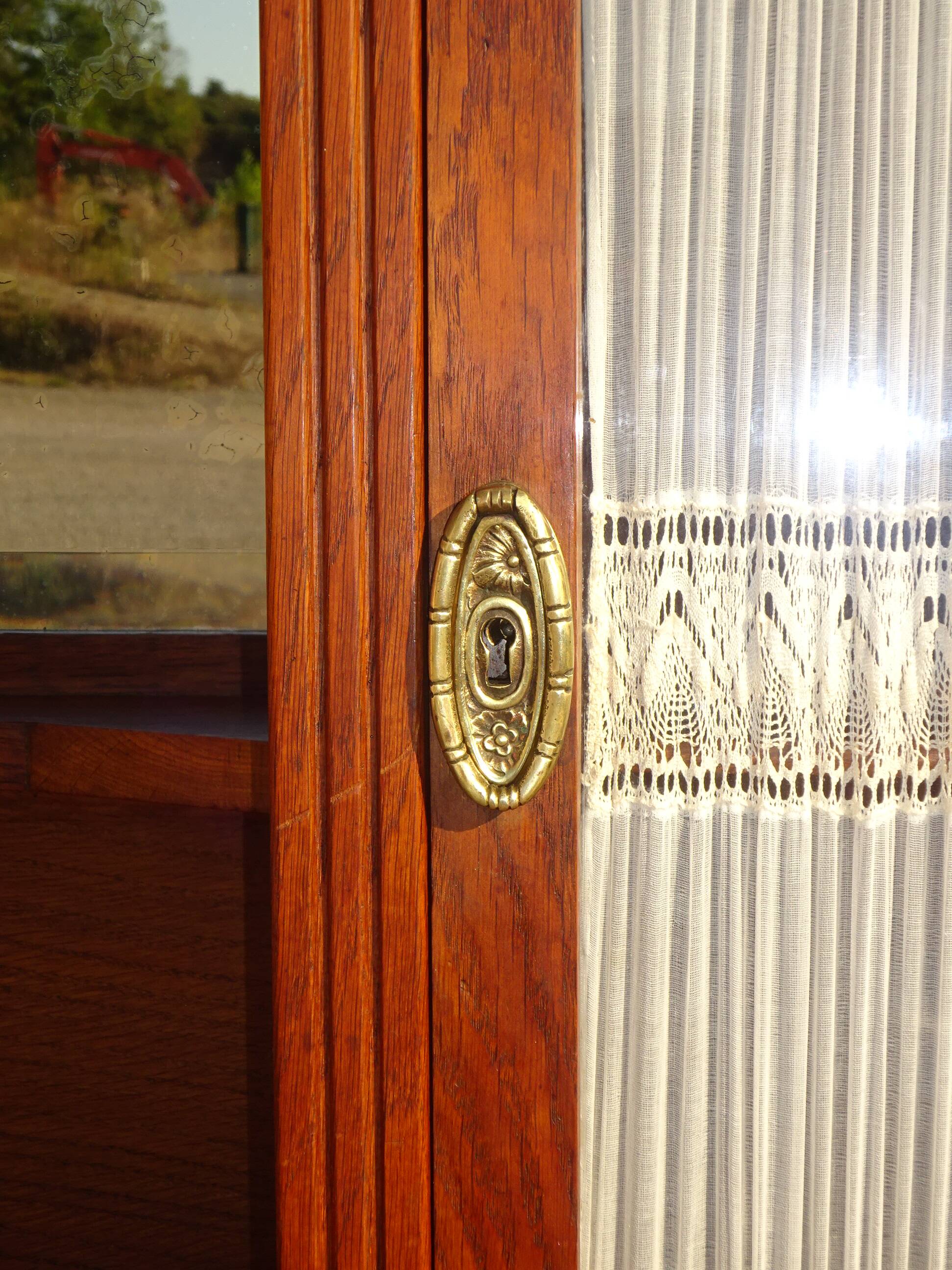 Vintage oak sideboard with sentry boxes and mirror
