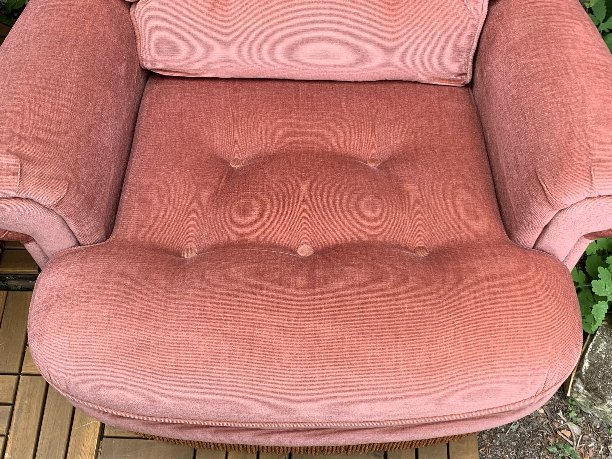 Pair of pink tufted velvet frog chairs 1970