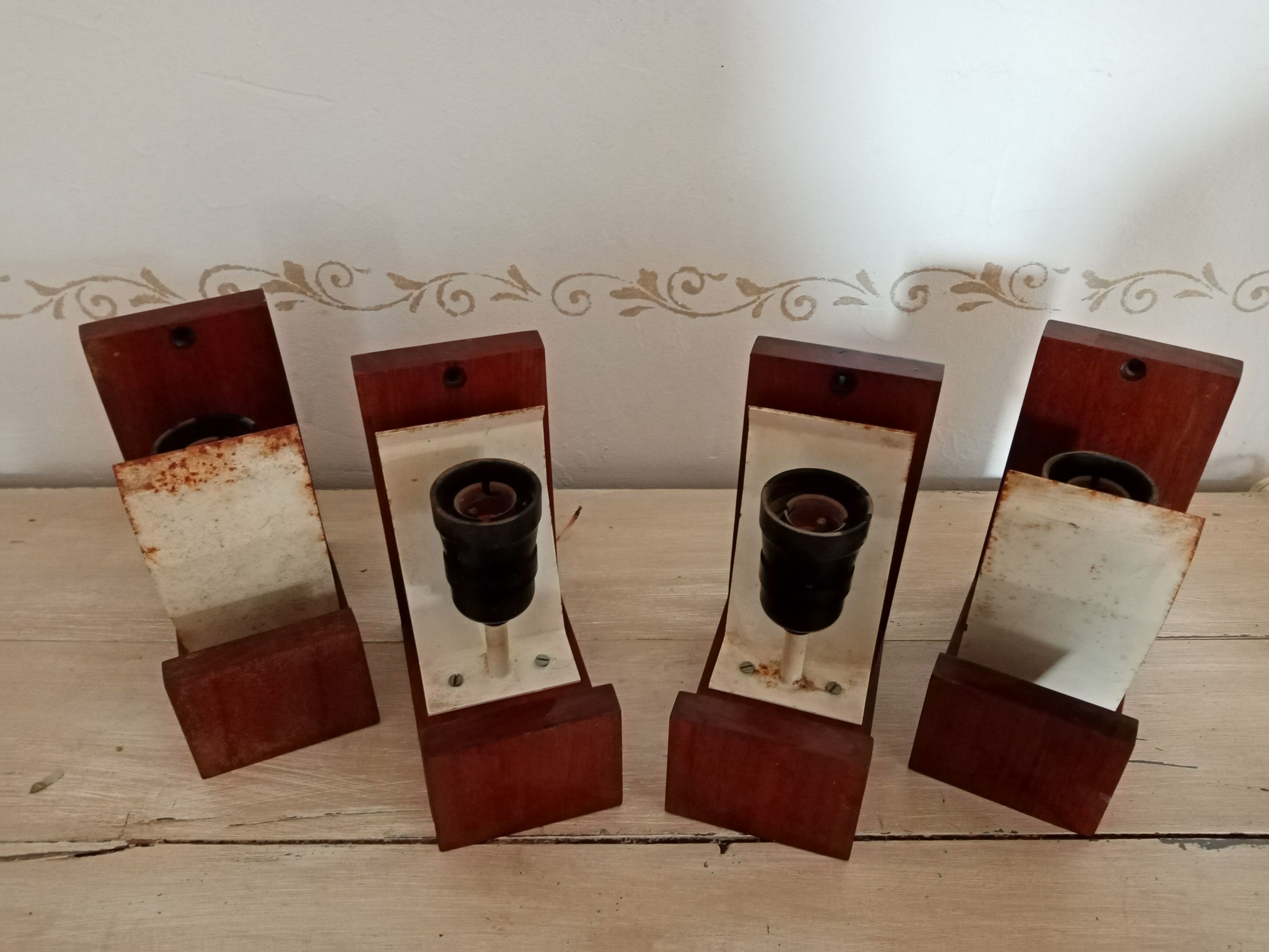 4 vintage wall light