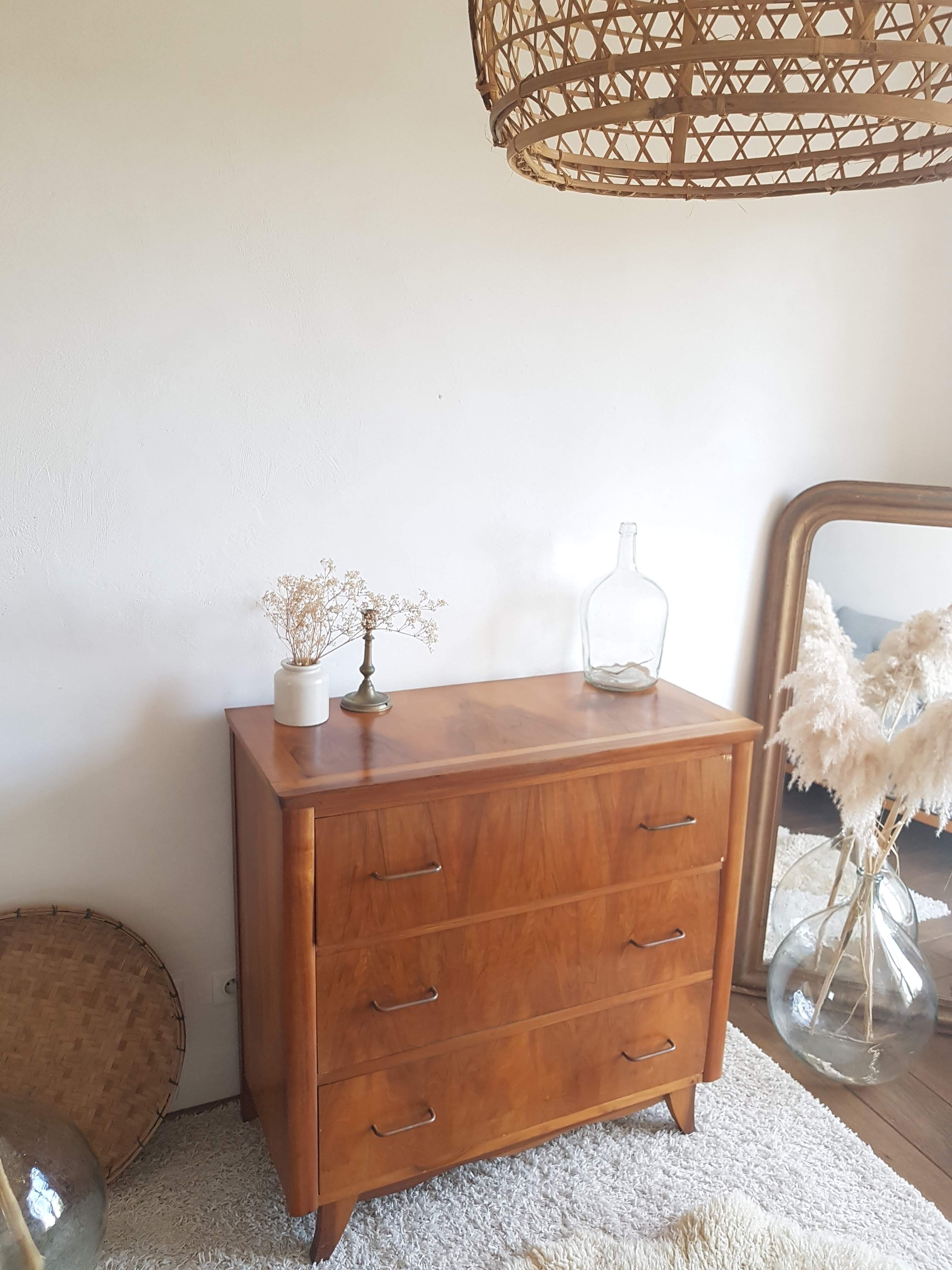 Dresser circa 60s - compass feet