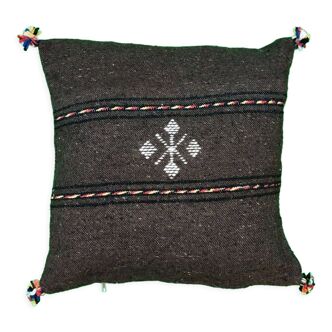 Berber chocolate cushion edged