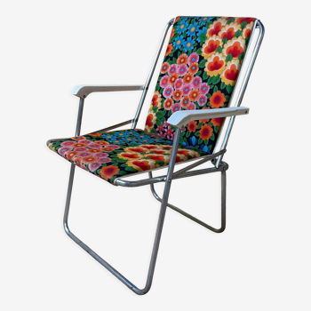 Foldable camping chair, multicolor flower pattern