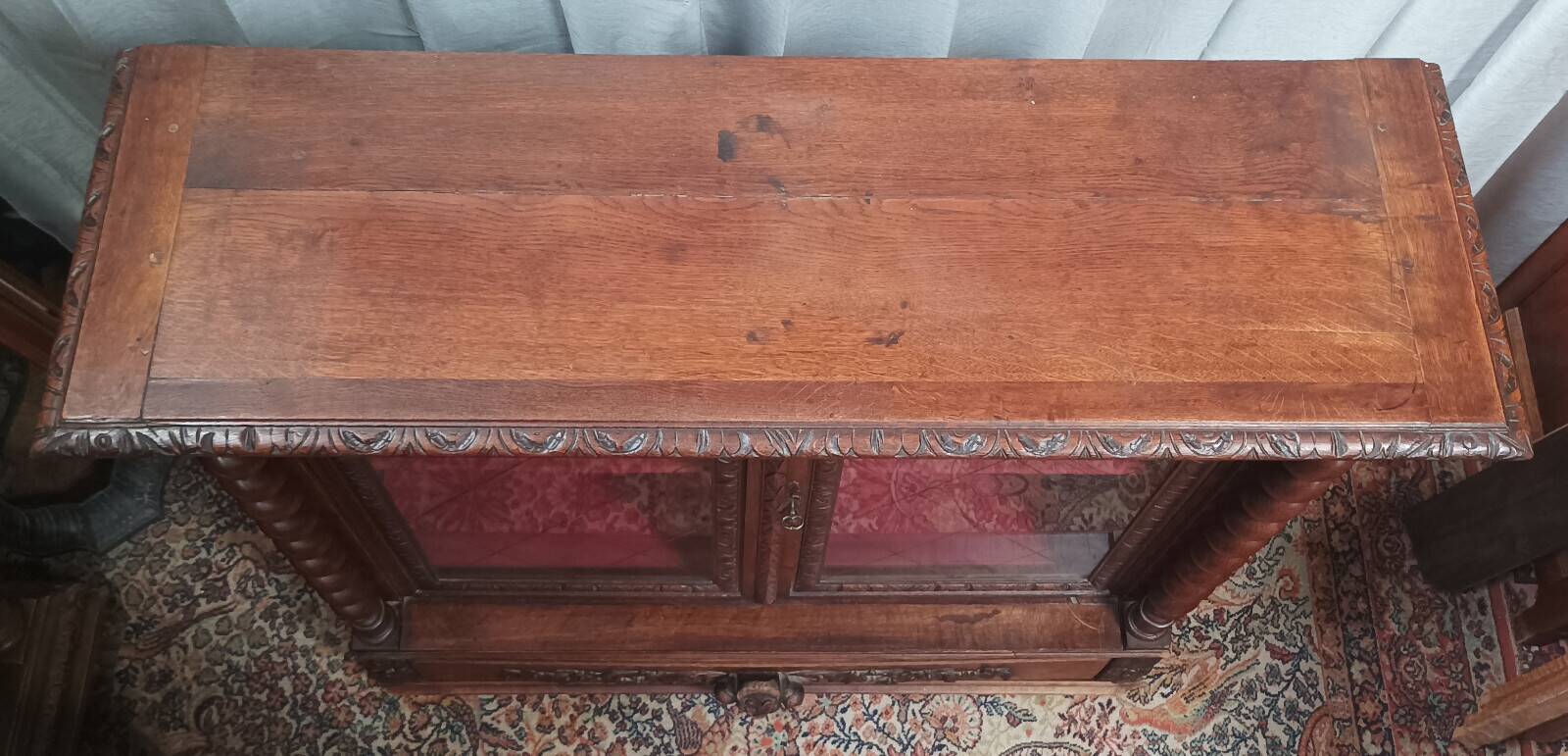 Louis XIII display cabinet in oak, 19th century