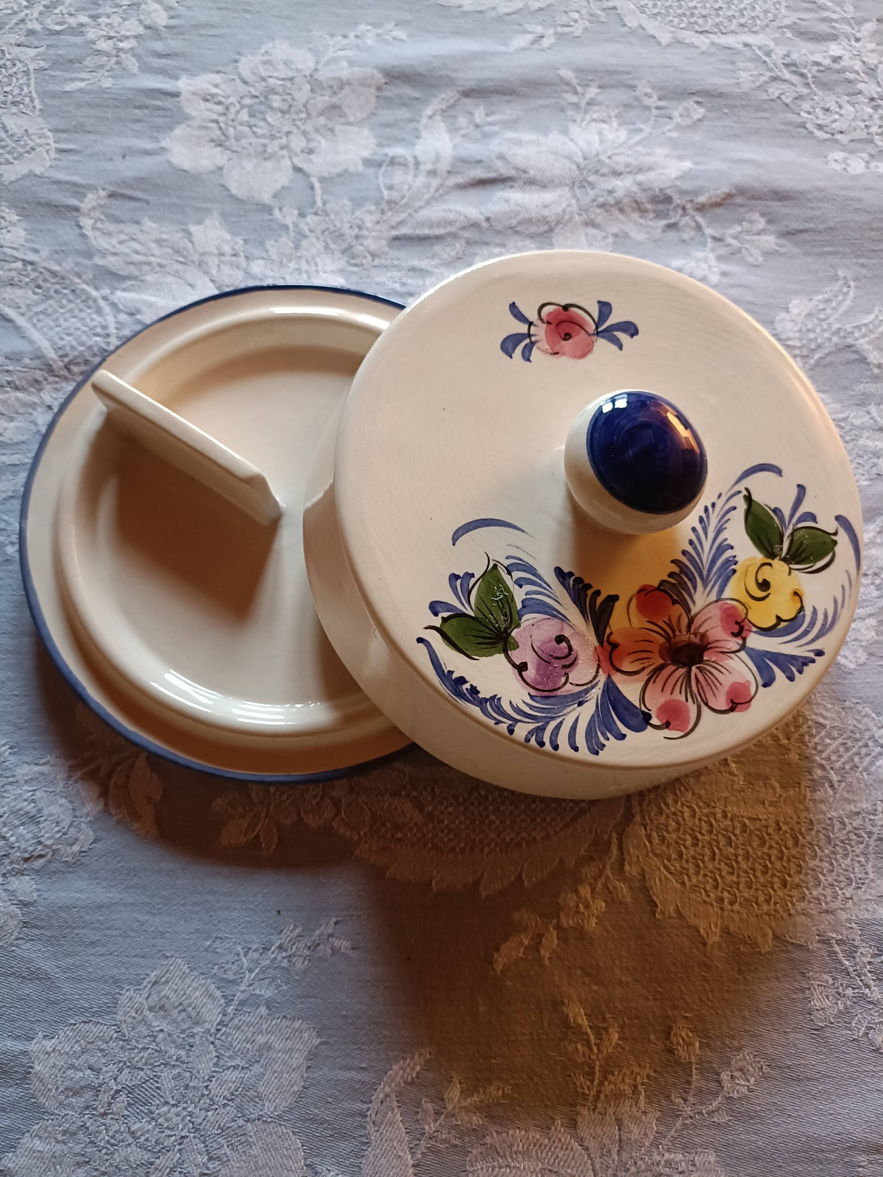 Butter dish with hand-painted decoration