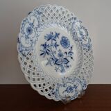 Ancienne assiette ajourée faience  Meissen décor oignons bleus XIX ème