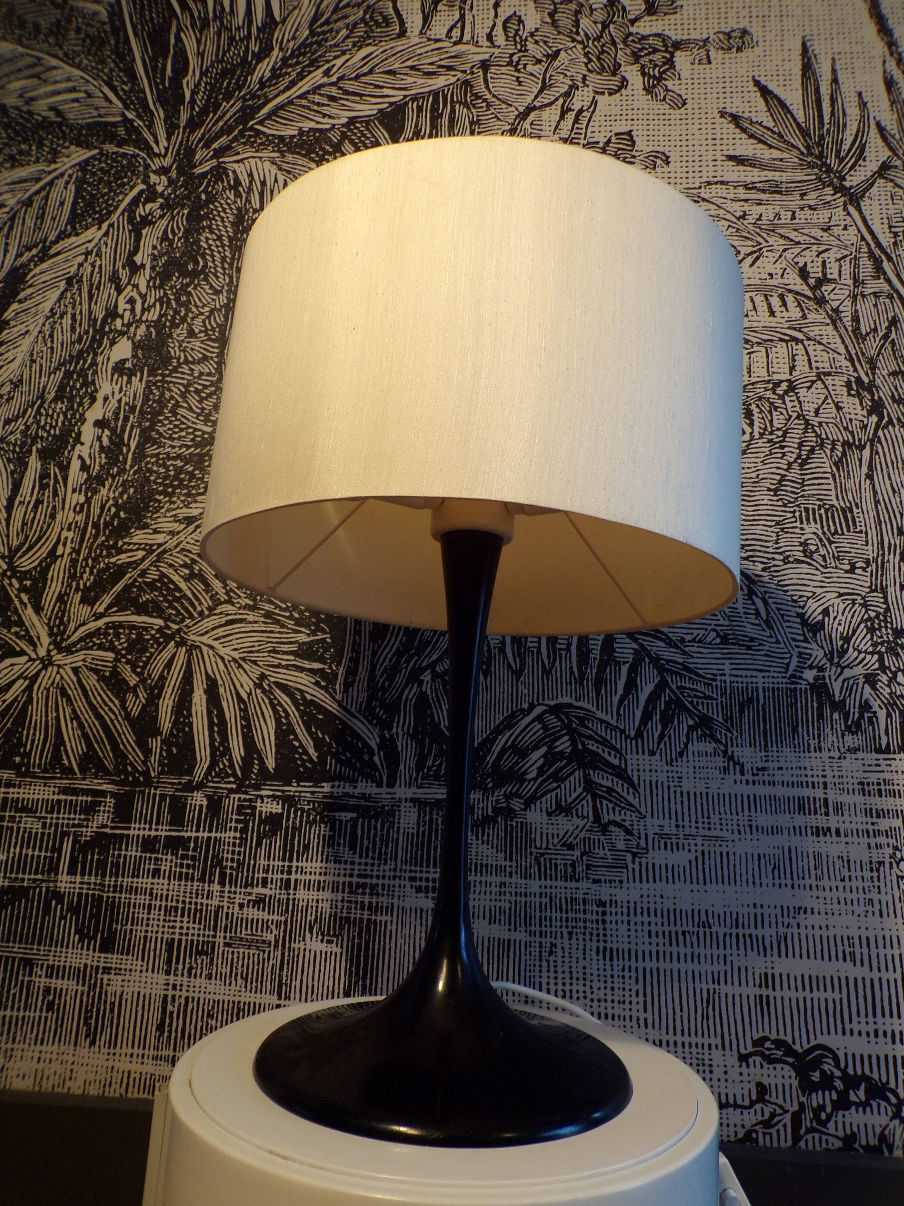 Tulip Floor Lamp by Eva René Nele