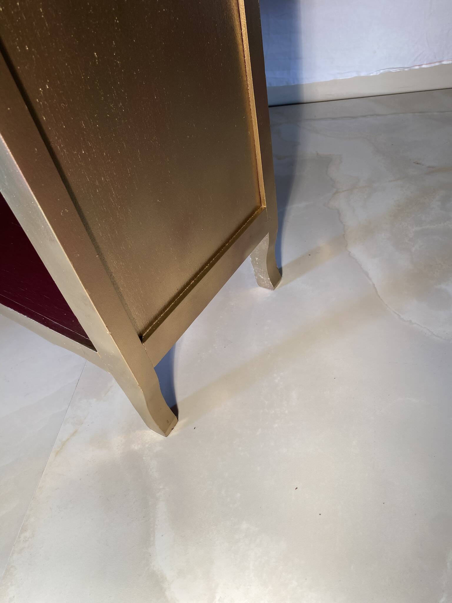 Renovated purple and gold Bibus