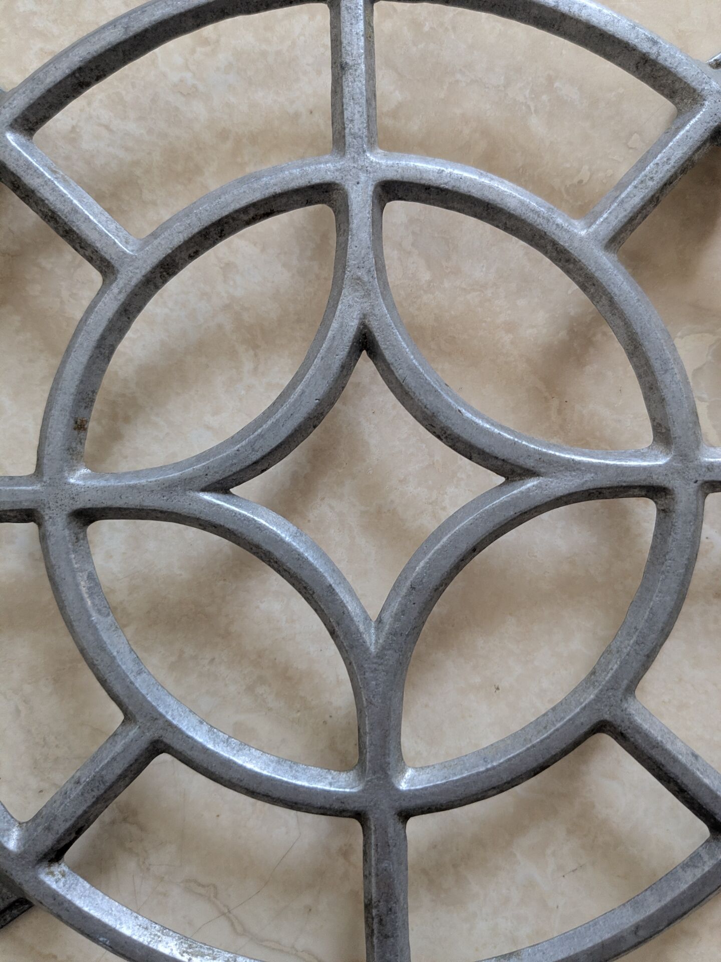 Trivet