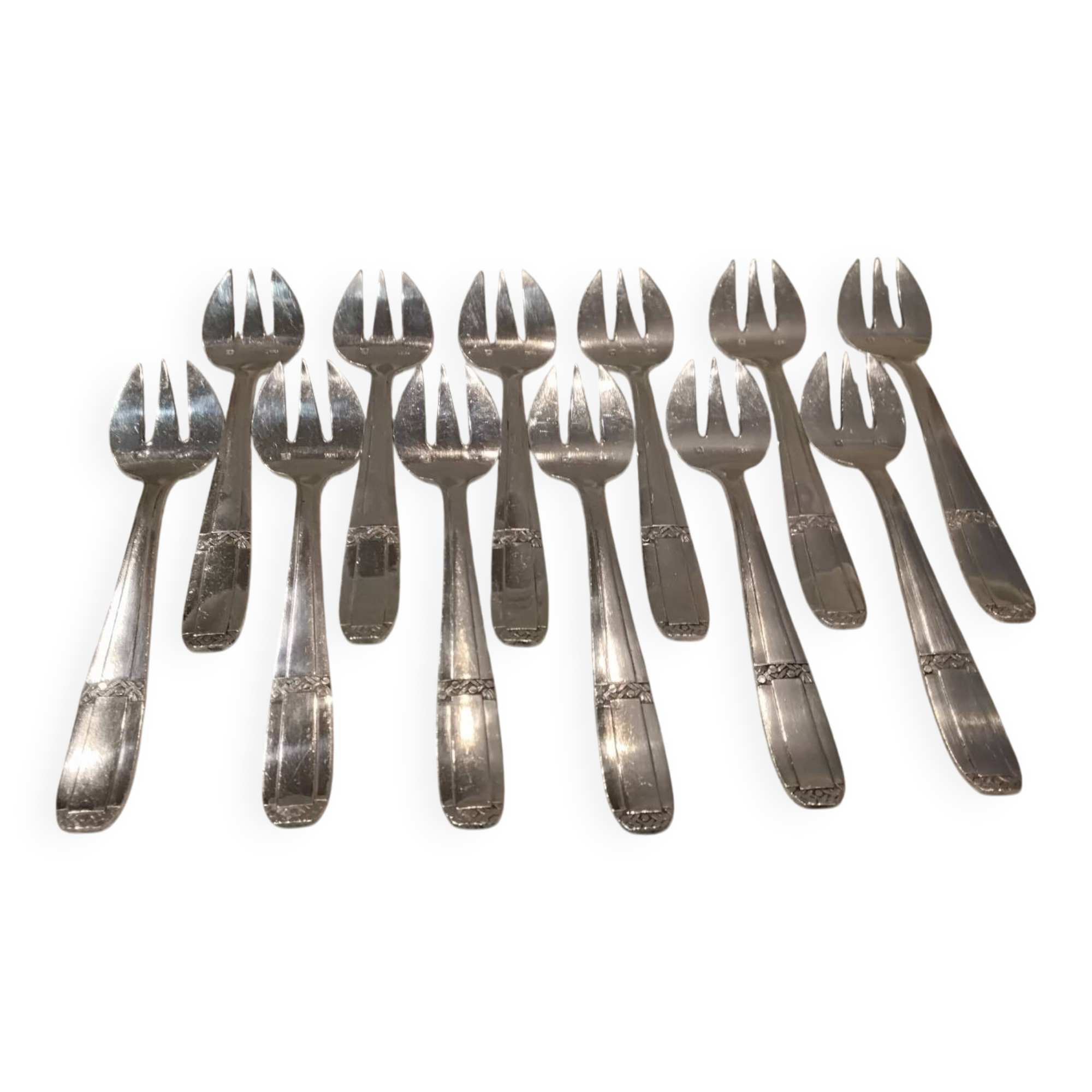 12 silver-plated oyster forks by silversmith Argit, Art Deco floral design