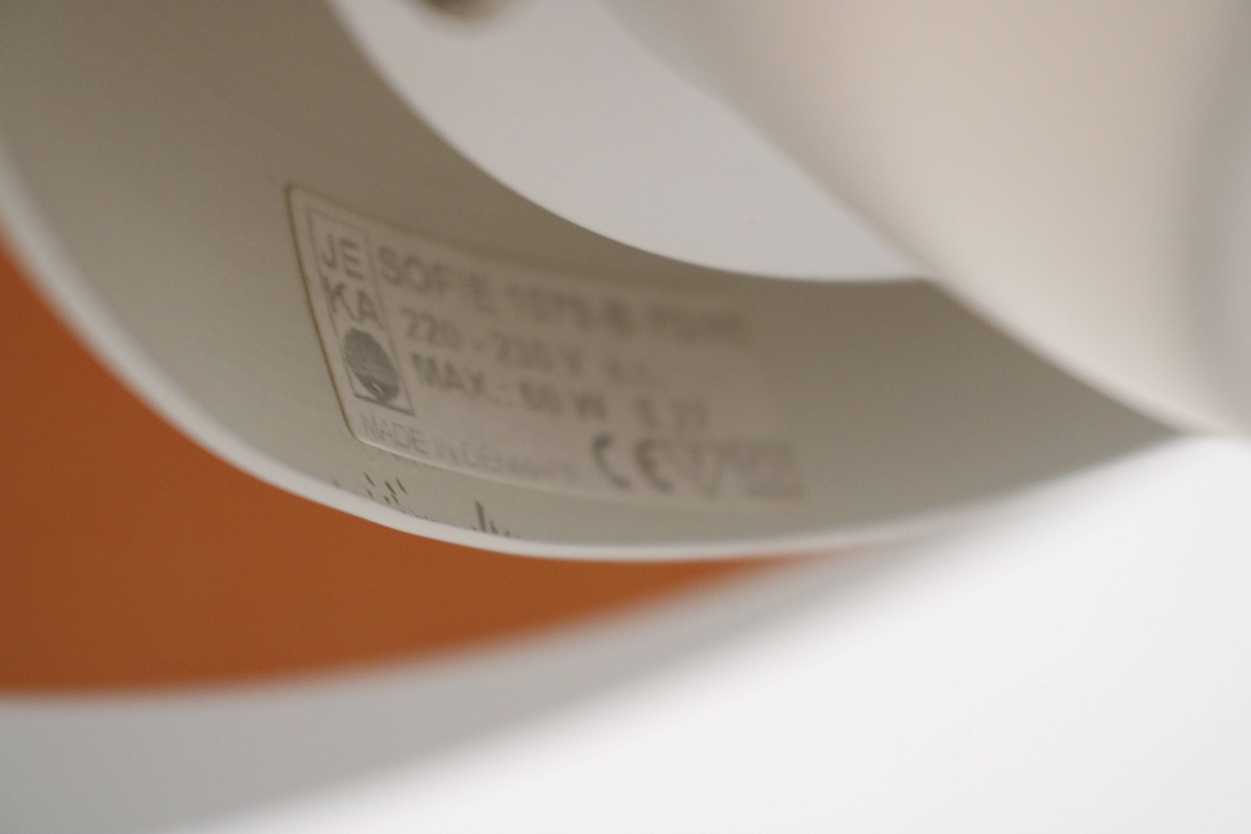 White vintage Danish desk lamp by Jeka Metaltryk - Model Sofie - Denmark 70s