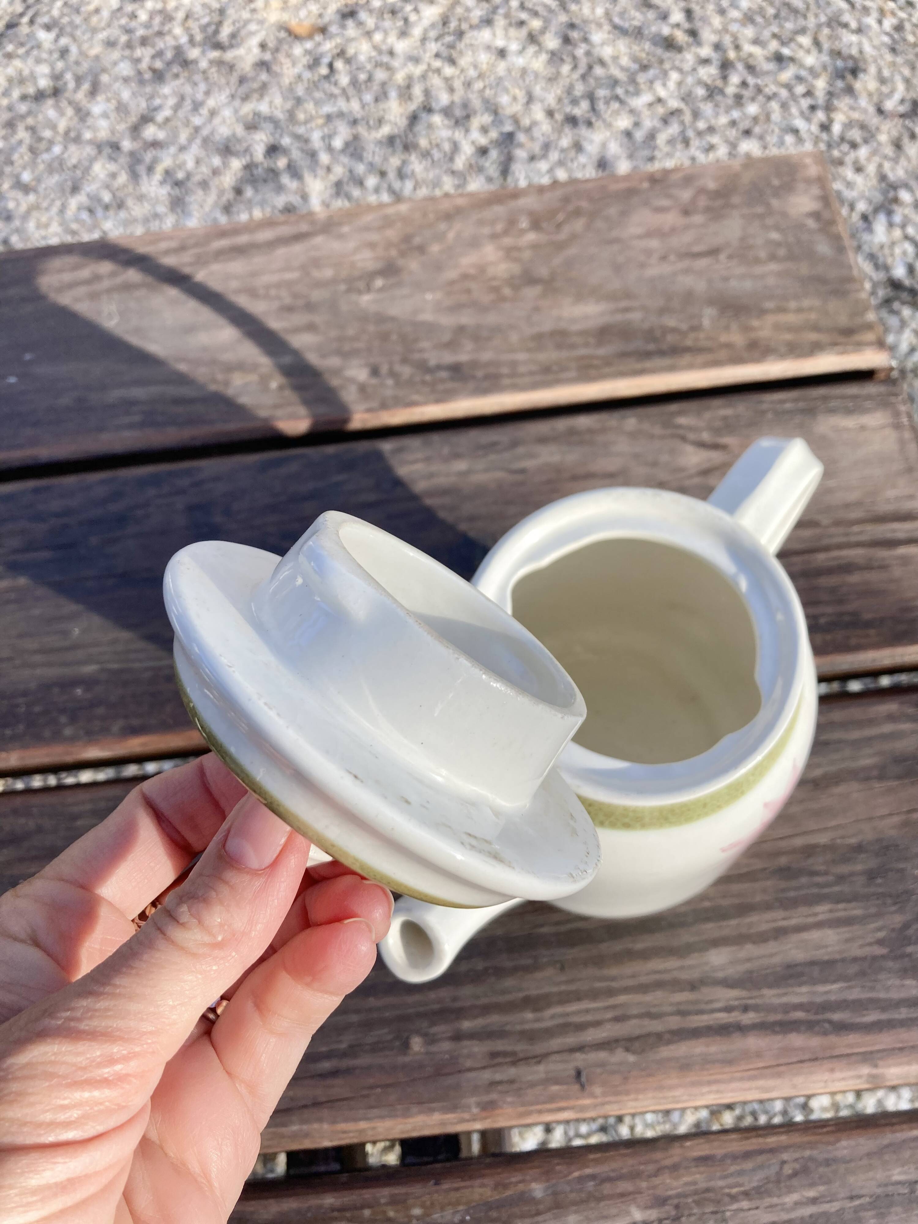 Sarreguemines teapot from the 70s