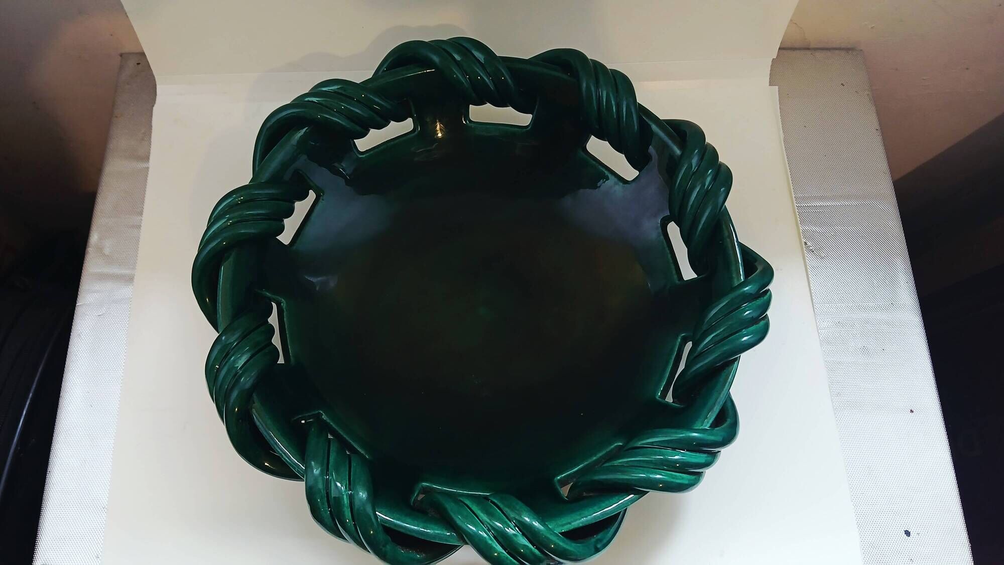 Ceramic fruit bowl from Vallauris signed YVON ROY