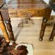 Ensemble de 5 chaises en bois, travail artisanal