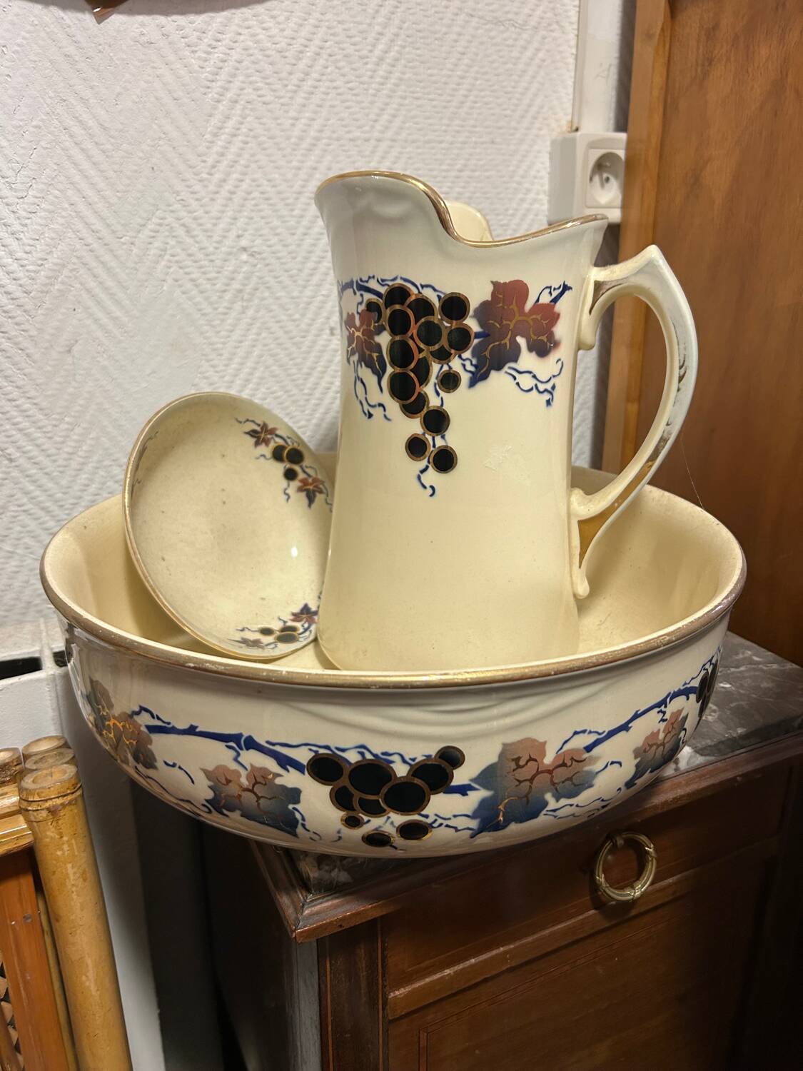 Hamage Moulin des Loups Toiletry Kit