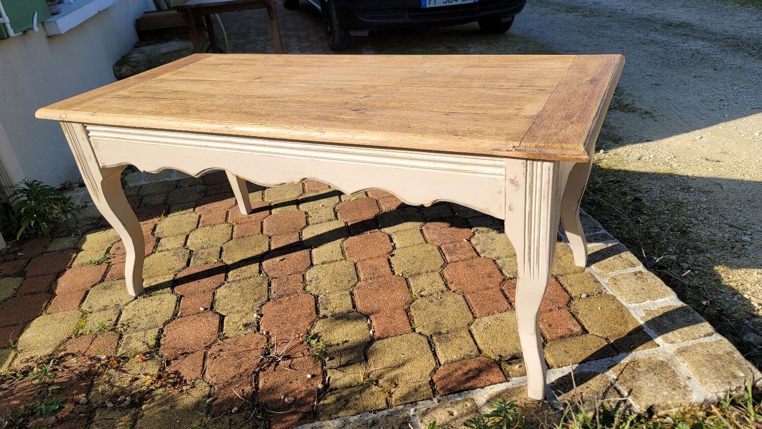 Farmhouse table
