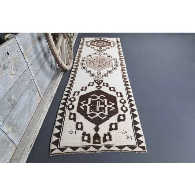 Vintage Turkish Oushak Handmade Wool Cotton White Runner Rug 100x320