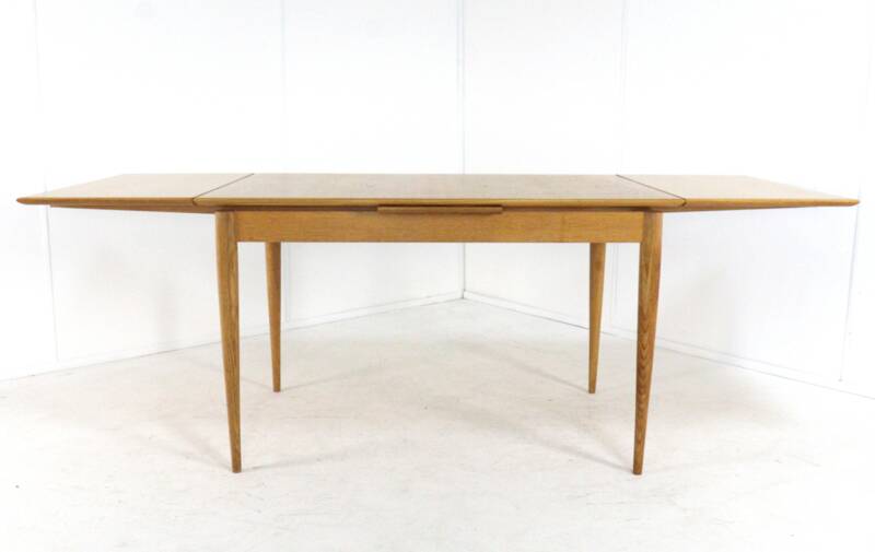 Rectangular extendable dining table "Embsen"
