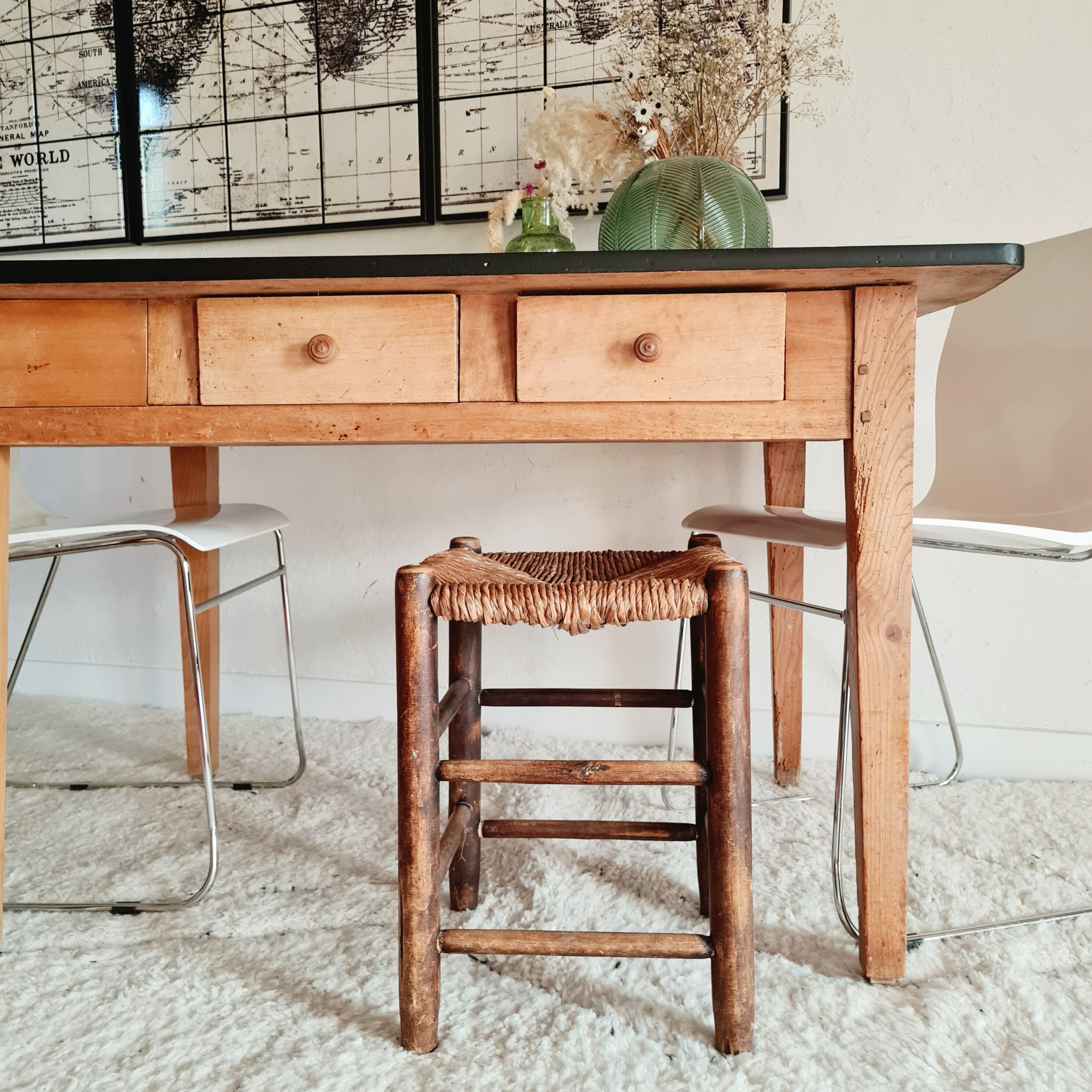 Old farm trade table 4 drawers
