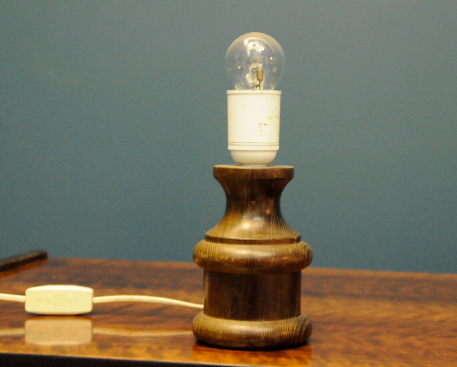 Sygnowana Drewniana Lampa AFAS