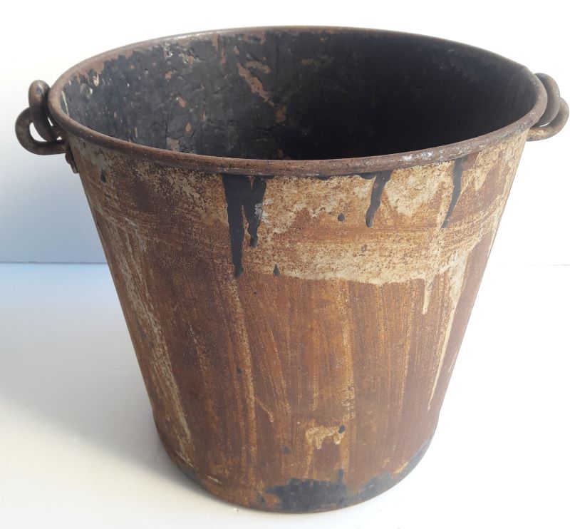 Seau en fer artisan