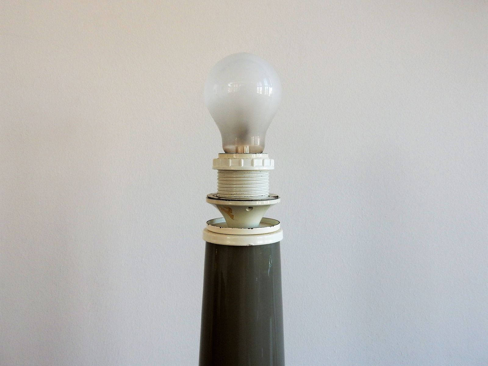 Lampe de bureau vintage en verre gris 1960s