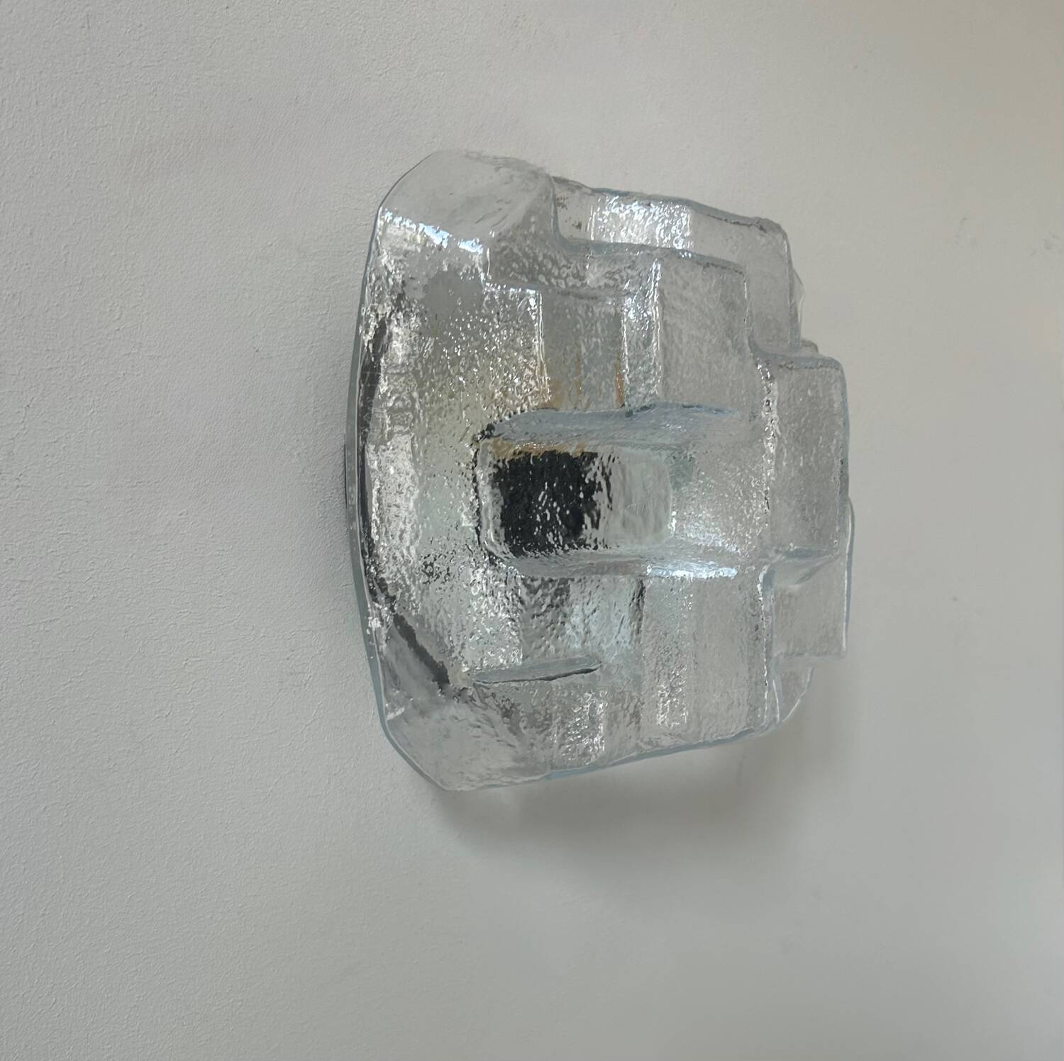 Vintage wall lamp in pressed molded bubble glass, France 1960