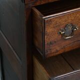Antique English 18th Century Chest of Drawers with 5 Drawers
