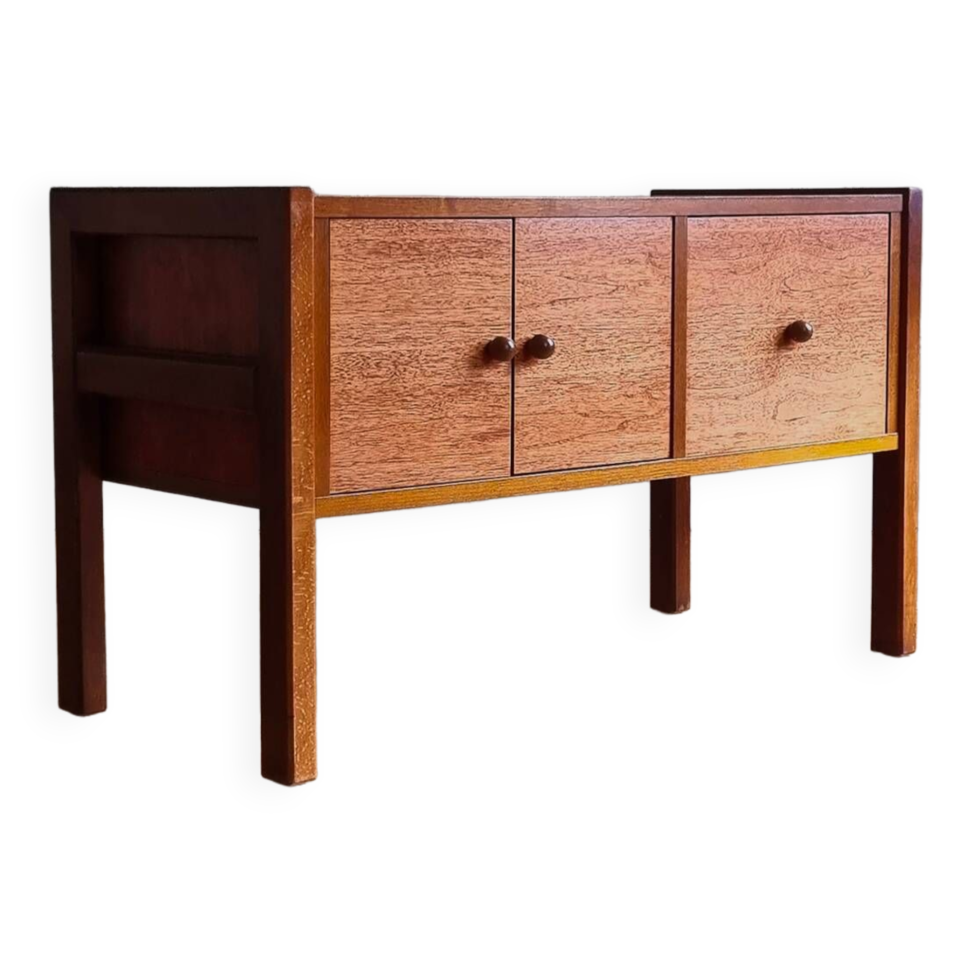 Cabinet enfilade moderniste