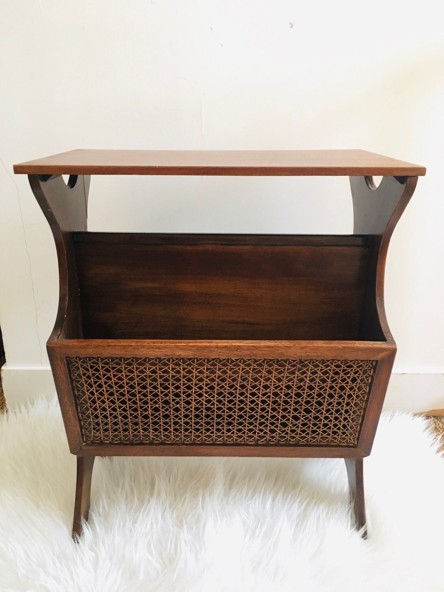 Magazine holder with tablet and canning