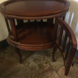 Colonial-style coffee table bar