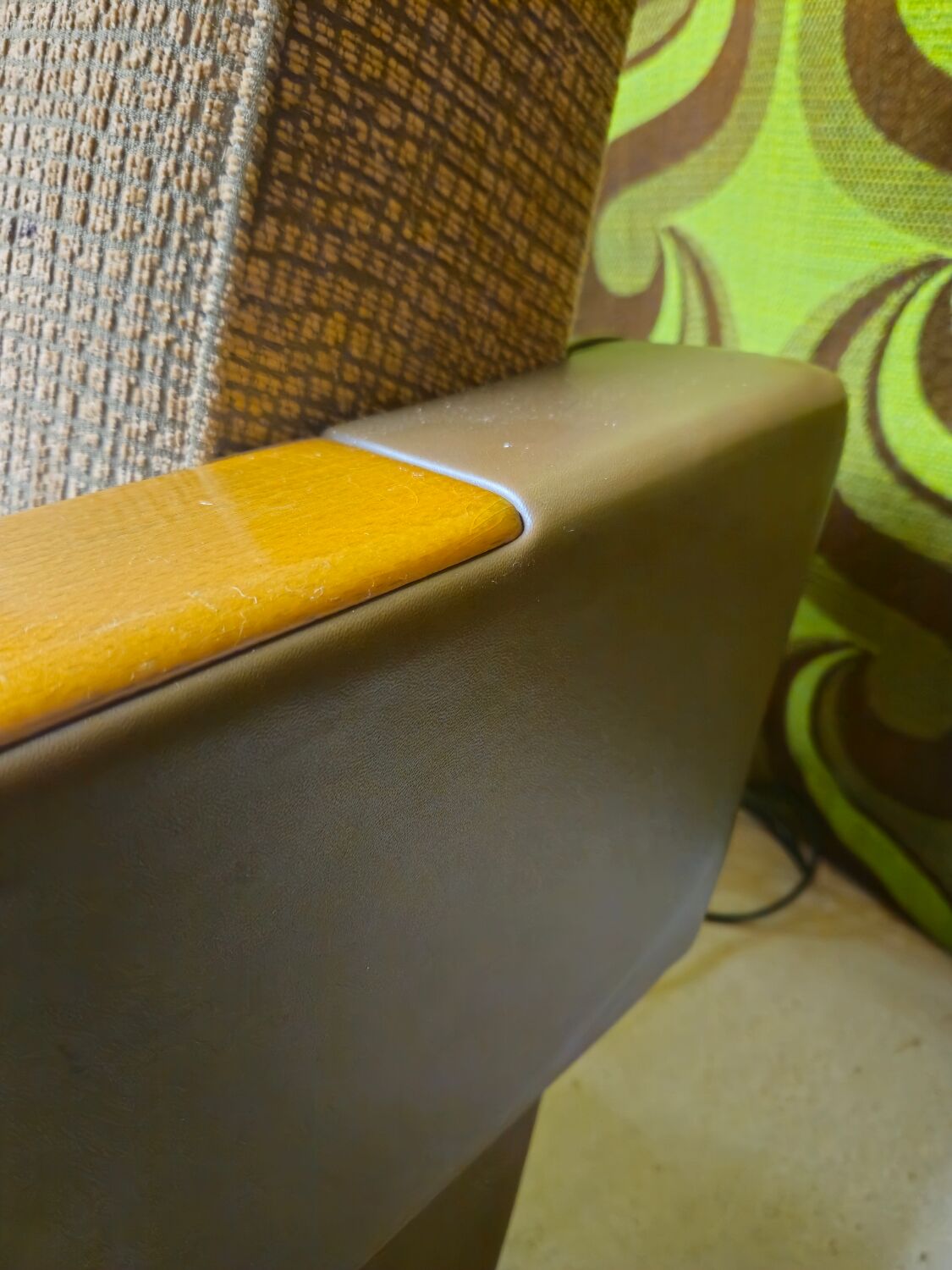 "1970 swivel armchair pair"