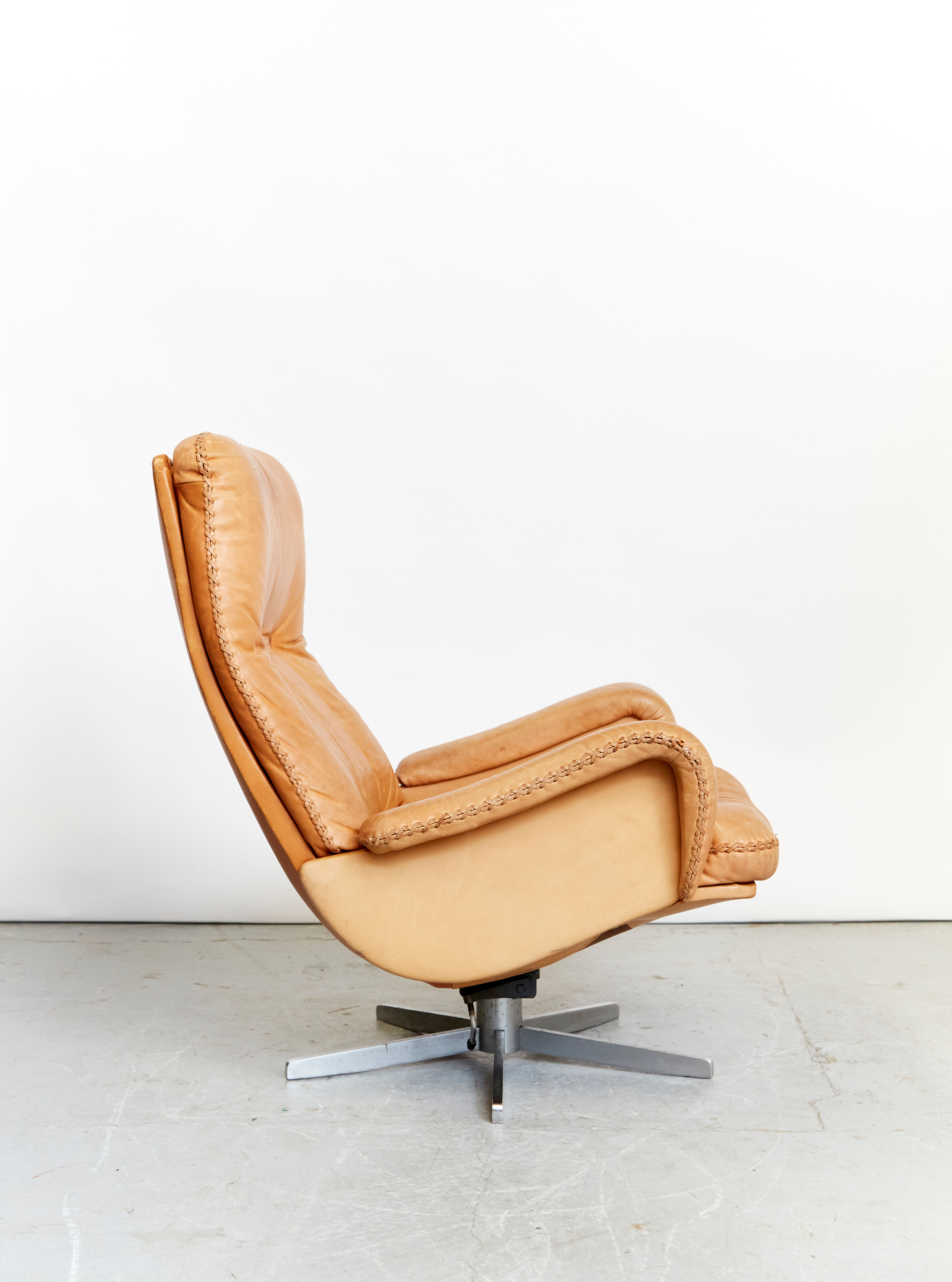 Fauteuil pivotant De Sede S231 « James Bond »